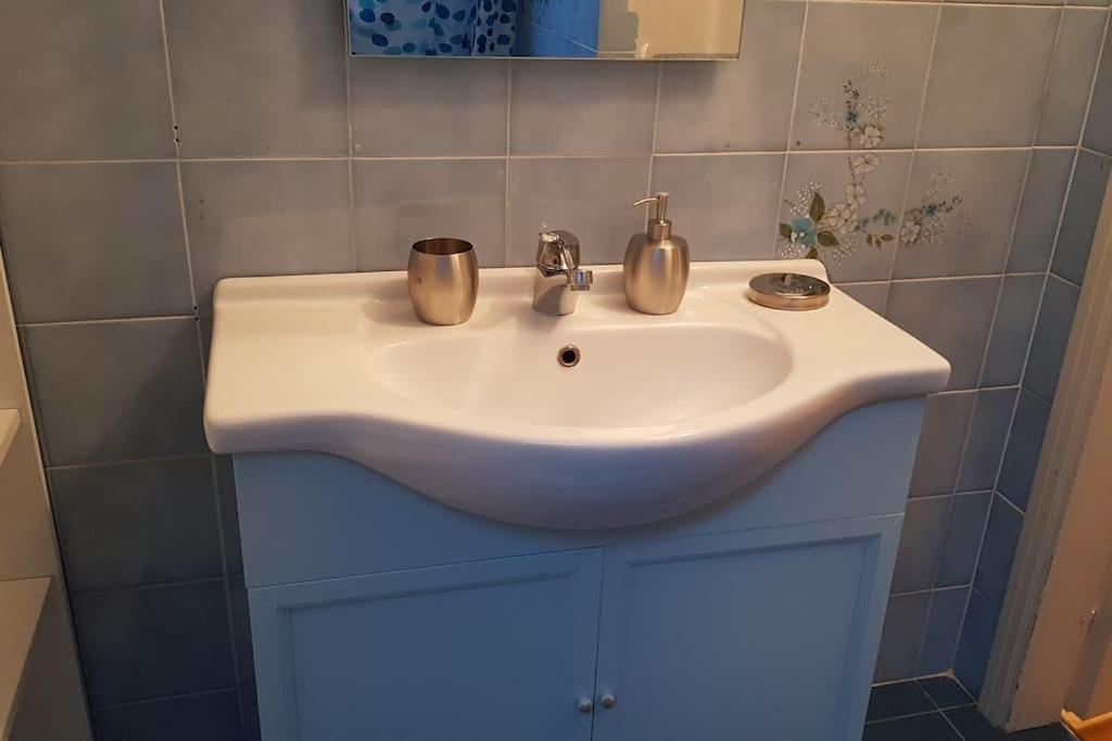 Appartamento Casa Marzia - Vicino A Sant'Orsola E Centro Citta, Silenzioso E Accogliente Bologna Esterno foto